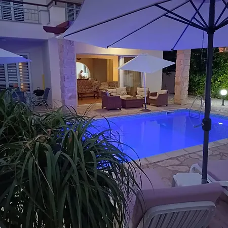 Villa Hillcrest Holiday Pégeia